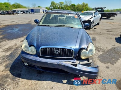 Piąte zdjęcie samochodu w środku: 2004 HYUNDAI SONATA GLS VIN:KMHWF35H74A003871 - miniatura
