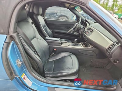 Zdjęcie 10 z 12 samochodu: 2003 BMW Z4 3.0 VIN:4USBT53443LT22360 - miniatura
