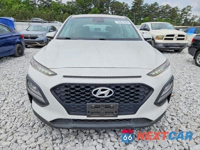 Piąte zdjęcie samochodu w środku: 2020 HYUNDAI KONA SE VIN:KM8K1CAA4LU576276 - miniatura