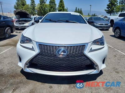 Piąte zdjęcie samochodu w środku: 2017 LEXUS RC 350 VIN:JTHHE5BC7H5017125 - miniatura