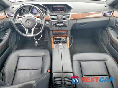 Zdjęcie 8 z 12 samochodu: 2013 MERCEDES-BENZ E 350 4MATIC VIN:WDDHF8JB0DA738399 - miniatura