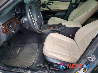 Zdjęcie 7 z 12 samochodu: 2011 BMW 335 XI VIN:WBAPL5C51BA919946 - miniatura