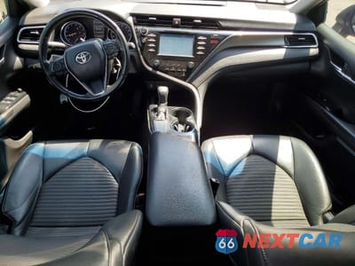 Zdjęcie 8 z 12 samochodu: 2018 TOYOTA CAMRY SE VIN:4T1B11HK8JU114612 - miniatura