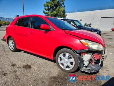 Czwarte zdjęcie samochodu z boku: 2009 TOYOTA MATRIX BASE VIN:2T1KU40E09C159507 - miniatura