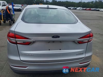 Zdjęcie 6 z 12 samochodu: 2019 FORD FUSION SE VIN:3FA6P0LU6KR221440 - miniatura