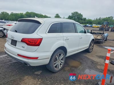 Trzecie zdjęcie samochodu z tyłu: 2015 AUDI Q7 PREMIUM PLUS VIN:WA1LGAFE8FD012877 - miniatura
