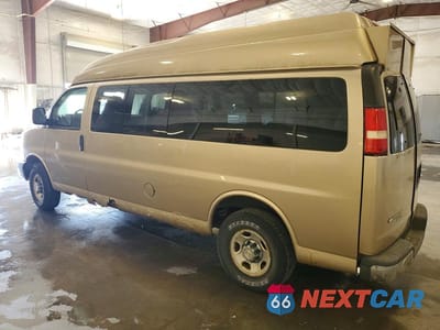 Drugie zdjęcie samochodu z przodu: 2007 CHEVROLET EXPRESS G3500 VIN:1GAHG39U871242568 - miniatura