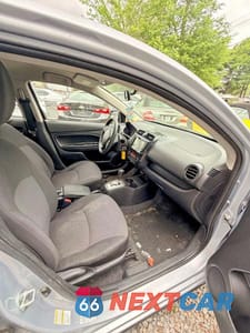 Piąte zdjęcie samochodu w środku: 2020 MITSUBISHI MIRAGE ES VIN:ML32A3HJXLH005025 - miniatura
