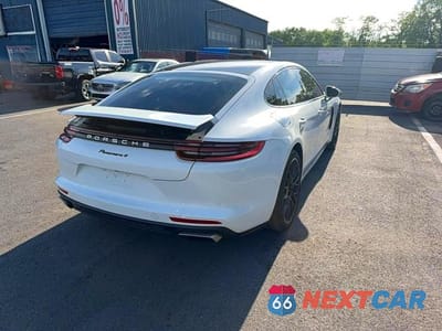 Czwarte zdjęcie samochodu z boku: 2017 PORSCHE PANAMERA 4 VIN:WP0AA2A71HL103883 - miniatura