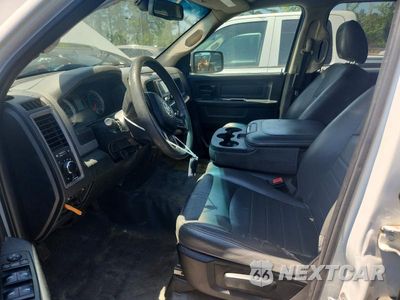 Zdjęcie 7 z 12 samochodu: 2019 RAM 1500 CLASSIC TRADESMAN VIN:1C6RR6FG2KS603714 - miniatura