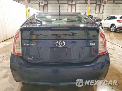 Zdjęcie 6 z 13 samochodu: 2014 TOYOTA PRIUS TWO VIN:JTDKN3DU1E1761548 - miniatura