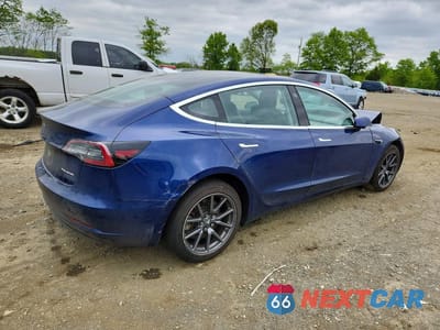 Trzecie zdjęcie samochodu z tyłu: 2018 TESLA MODEL 3 VIN:5YJ3E1EB9JF093621 - miniatura