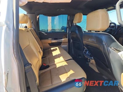 Zdjęcie 10 z 12 samochodu: 2023 FORD F350 SUPER DUTY VIN:1FT8W3DM7PEC57153 - miniatura