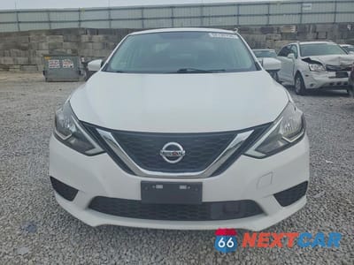 Piąte zdjęcie samochodu w środku: 2019 NISSAN SENTRA SV VIN:3N1AB7AP6KY284829 - miniatura