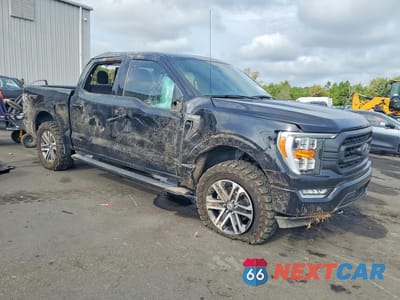 Czwarte zdjęcie samochodu z boku: 2021 FORD F150 SUPERCREW VIN:1FTFW1E54MFA09760 - miniatura