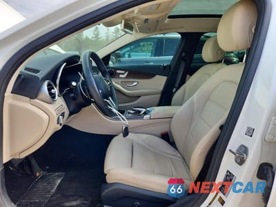 Zdjęcie 7 z 13 samochodu: 2019 MERCEDES-BENZ C 300 4MATIC VIN:55SWF8EB1KU287465 - miniatura