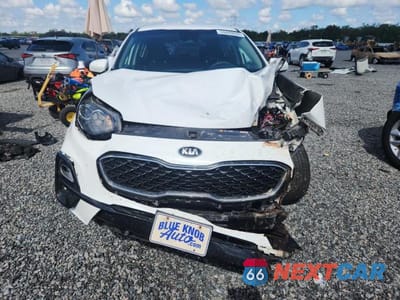 Piąte zdjęcie samochodu w środku: 2020 KIA SPORTAGE LX VIN:KNDPMCAC9L7670395 - miniatura