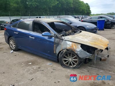 Czwarte zdjęcie samochodu z boku: 2018 HYUNDAI SONATA SE VIN:5NPE24AF2JH614238 - miniatura