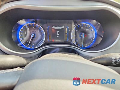 Zdjęcie 9 z 13 samochodu: 2020 CHRYSLER PACIFICA TOURING L VIN:2C4RC1BG4LR129223 - miniatura