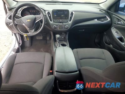 Zdjęcie 8 z 12 samochodu: 2024 CHEVROLET MALIBU LT VIN:1G1ZD5ST5RF164198 - miniatura