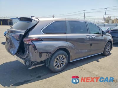 Trzecie zdjęcie samochodu z tyłu: 2023 TOYOTA SIENNA XLE VIN:5TDYSKFC4PS079397 - miniatura