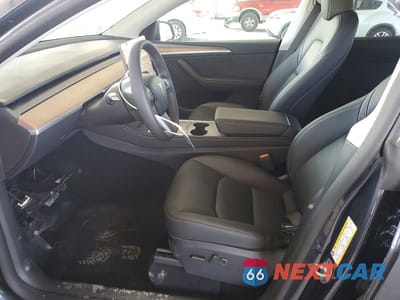 Zdjęcie 7 z 13 samochodu: 2025 TESLA MODEL Y VIN:7SAYGDEE1SA360036 - miniatura