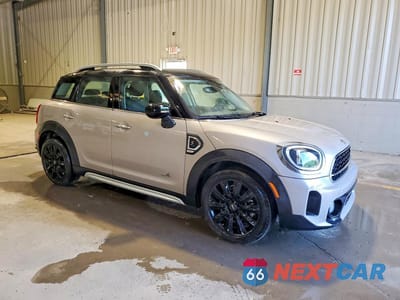 Czwarte zdjęcie samochodu z boku: 2024 MINI COOPER S COUNTRYMAN ALL4 VIN:WMZ83BR04R3R65948 - miniatura