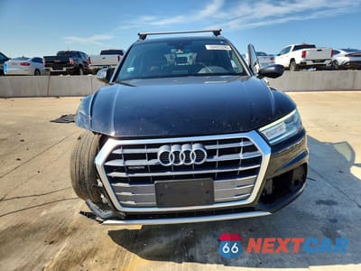 Piąte zdjęcie samochodu w środku: 2020 AUDI Q5 PREMIUM VIN:WA1ANAFY1L2109689 - miniatura