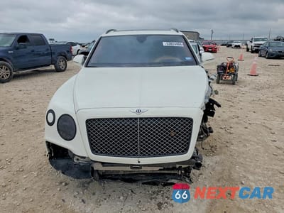 Piąte zdjęcie samochodu w środku: 2017 BENTLEY BENTAYGA VIN:SJAAC2ZVXHC014912 - miniatura