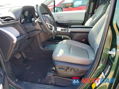 Zdjęcie 7 z 13 samochodu: 2025 TOYOTA SIENNA XLE 7-PASSENGER VIN:5TDJSKFC8SS181733 - miniatura