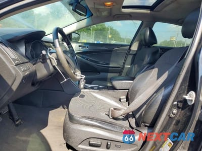 Zdjęcie 7 z 12 samochodu: 2013 HYUNDAI SONATA SE 2.0T VIN:5NPEC4AB4DH612411 - miniatura