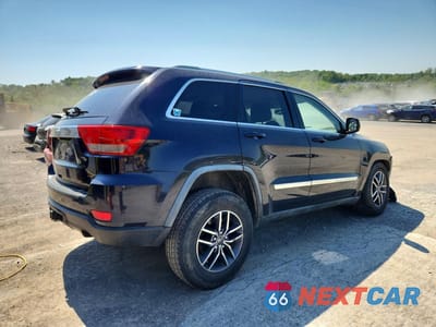 Trzecie zdjęcie samochodu z tyłu: 2011 JEEP GRAND CHEROKEE LAREDO VIN:1J4RR4GG2BC570374 - miniatura