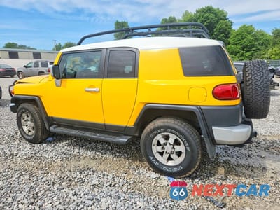 Drugie zdjęcie samochodu z przodu: 2007 TOYOTA FJ CRUISER BASE VIN:JTEBU11F370078042 - miniatura
