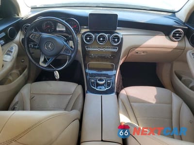 Zdjęcie 8 z 13 samochodu: 2019 MERCEDES-BENZ GLC 300 4MATIC VIN:WDC0G4KB8KF592906 - miniatura