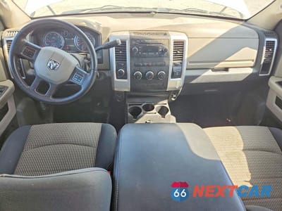 Zdjęcie 8 z 12 samochodu: 2012 DODGE RAM 1500 SLT VIN:1C6RD7GT1CS162157 - miniatura