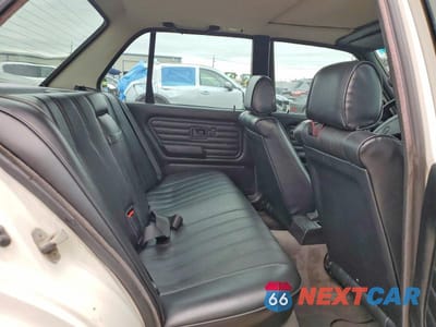 Zdjęcie 10 z 12 samochodu: 1990 BMW 325 IX VIN:WBAAE9313LED64273 - miniatura
