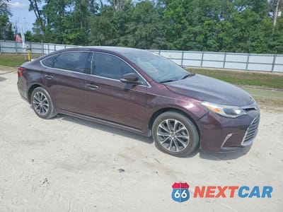 Czwarte zdjęcie samochodu z boku: 2018 TOYOTA AVALON XLE PREMIUM VIN:4T1BK1EB4JU265819 - miniatura