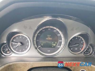 Zdjęcie 9 z 12 samochodu: 2010 MERCEDES-BENZ E 350 4MATIC VIN:WDDHF8HB9AA087016 - miniatura