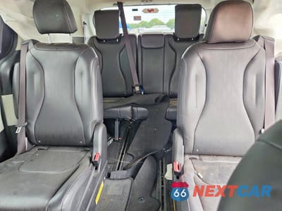 Zdjęcie 10 z 13 samochodu: 2024 KIA CARNIVAL LX VIN:KNDNB4H34R6389418 - miniatura