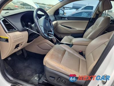 Zdjęcie 7 z 12 samochodu: 2016 HYUNDAI TUCSON LIMITED VIN:KM8J33A27GU087259 - miniatura