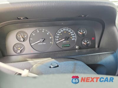 Zdjęcie 9 z 13 samochodu: 2002 JEEP GRAND CHEROKEE VIN:1J4GW48S42C116422 - miniatura