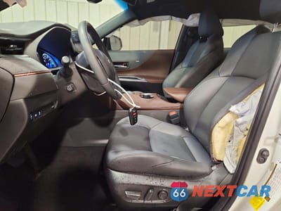 Zdjęcie 7 z 13 samochodu: 2024 TOYOTA VENZA XLE VIN:JTEAAAAH1RJ156207 - miniatura