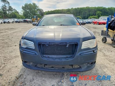 Piąte zdjęcie samochodu w środku: 2013 CHRYSLER 300 VIN:2C3CCARG8DH519572 - miniatura