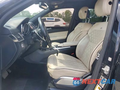 Zdjęcie 7 z 13 samochodu: 2016 MERCEDES-BENZ GL 550 4MATIC VIN:4JGDF7DE3GA704160 - miniatura