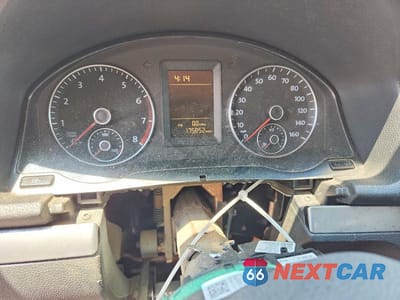 Zdjęcie 9 z 12 samochodu: 2010 VOLKSWAGEN JETTA S VIN:3VWJX7AJ9AM102537 - miniatura