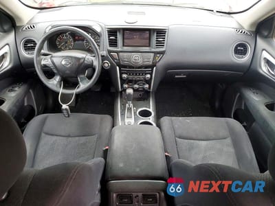 Zdjęcie 8 z 13 samochodu: 2016 NISSAN PATHFINDER SV VIN:5N1AR2MM3GC639819 - miniatura