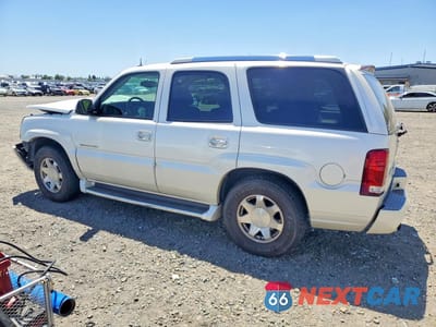 Drugie zdjęcie samochodu z przodu: 2004 CADILLAC ESCALADE LUXURY VIN:1GYEK63N34R275027 - miniatura