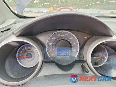 Zdjęcie 9 z 12 samochodu: 2009 HONDA FIT SPORT VIN:JHMGE88449S019074 - miniatura