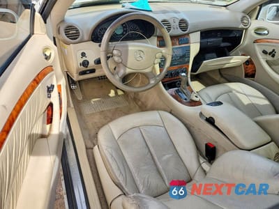 Zdjęcie 8 z 12 samochodu: 2005 MERCEDES-BENZ CLK 320C VIN:WDBTJ65J35F155241 - miniatura