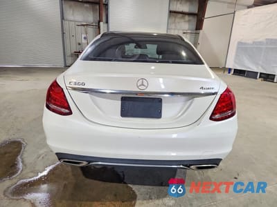 Zdjęcie 6 z 12 samochodu: 2015 MERCEDES-BENZ C 300 4MATIC VIN:55SWF4KB4FU073024 - miniatura